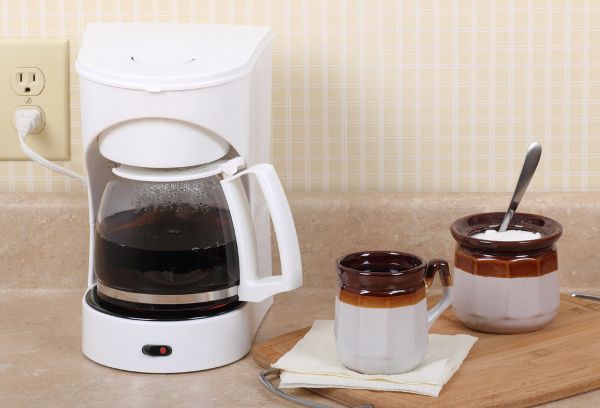 How to Choose a Non-Toxic & Plastic-Free Coffee Maker - The Filtery