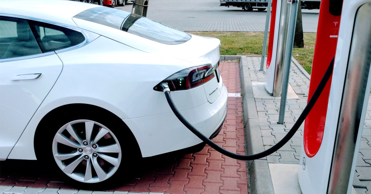 Electric Vehicles Will Soon Be Cheaper Than Gas Guzzlers - EcoWatch