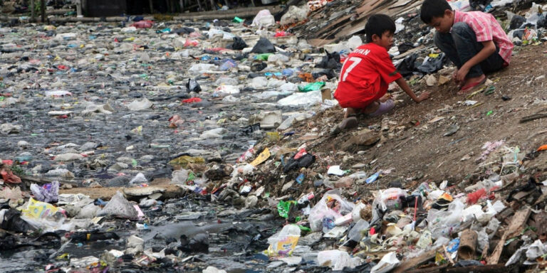 Pollution Kills 1.7 Million Children Every Year, WHO Reports - EcoWatch