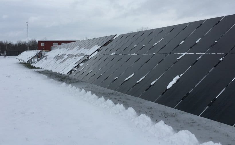 What Happens When There's Snow on Solar Panels? (2024) - EcoWatch